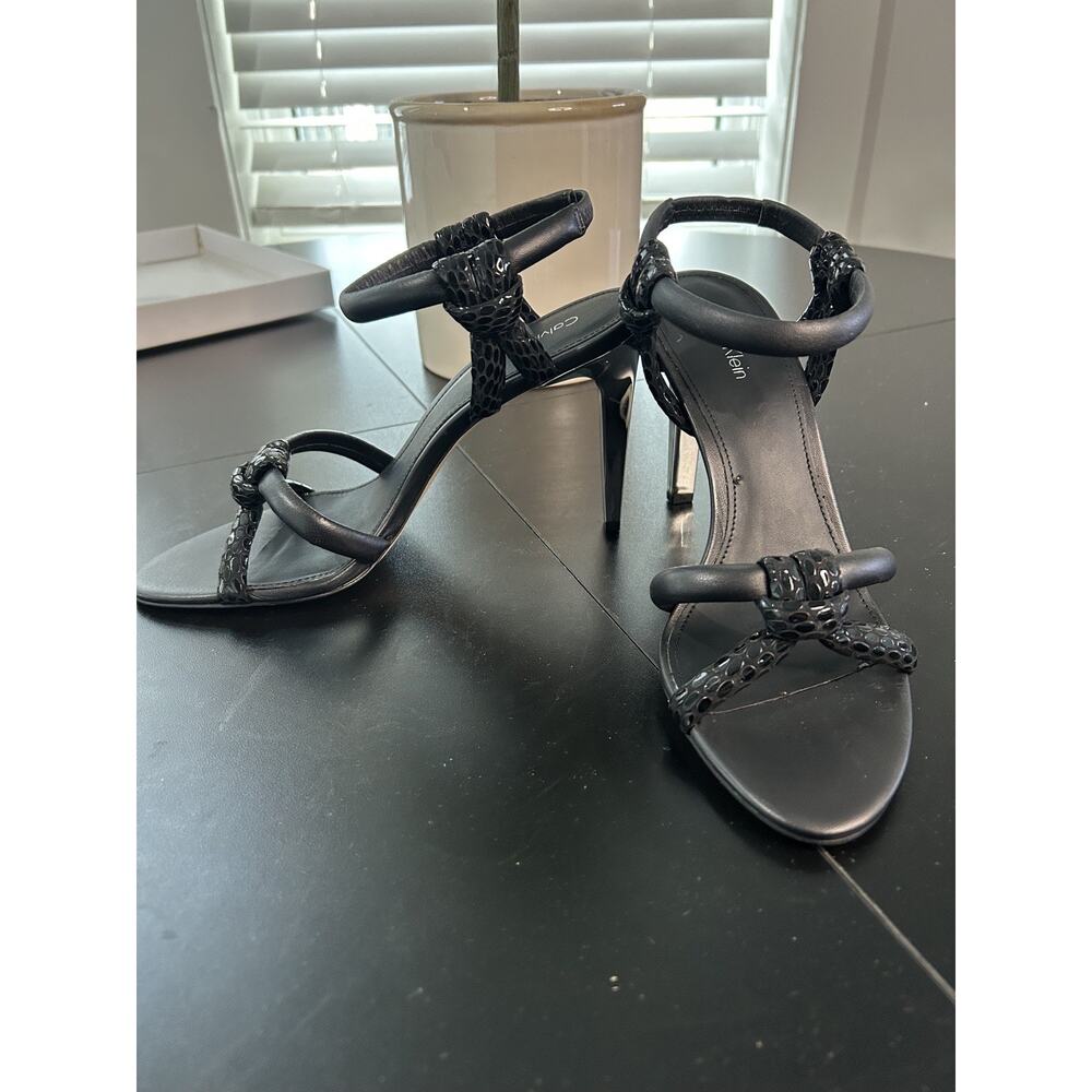 NEW! Calvin Klein Naya Laquered Snake/Sheep Napp, Women’s Size 10
